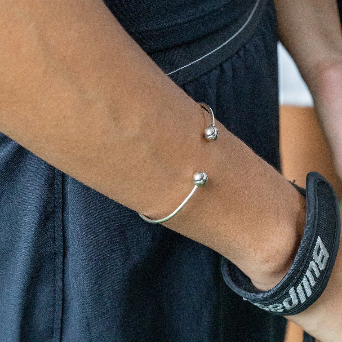 Dropshot Cuff